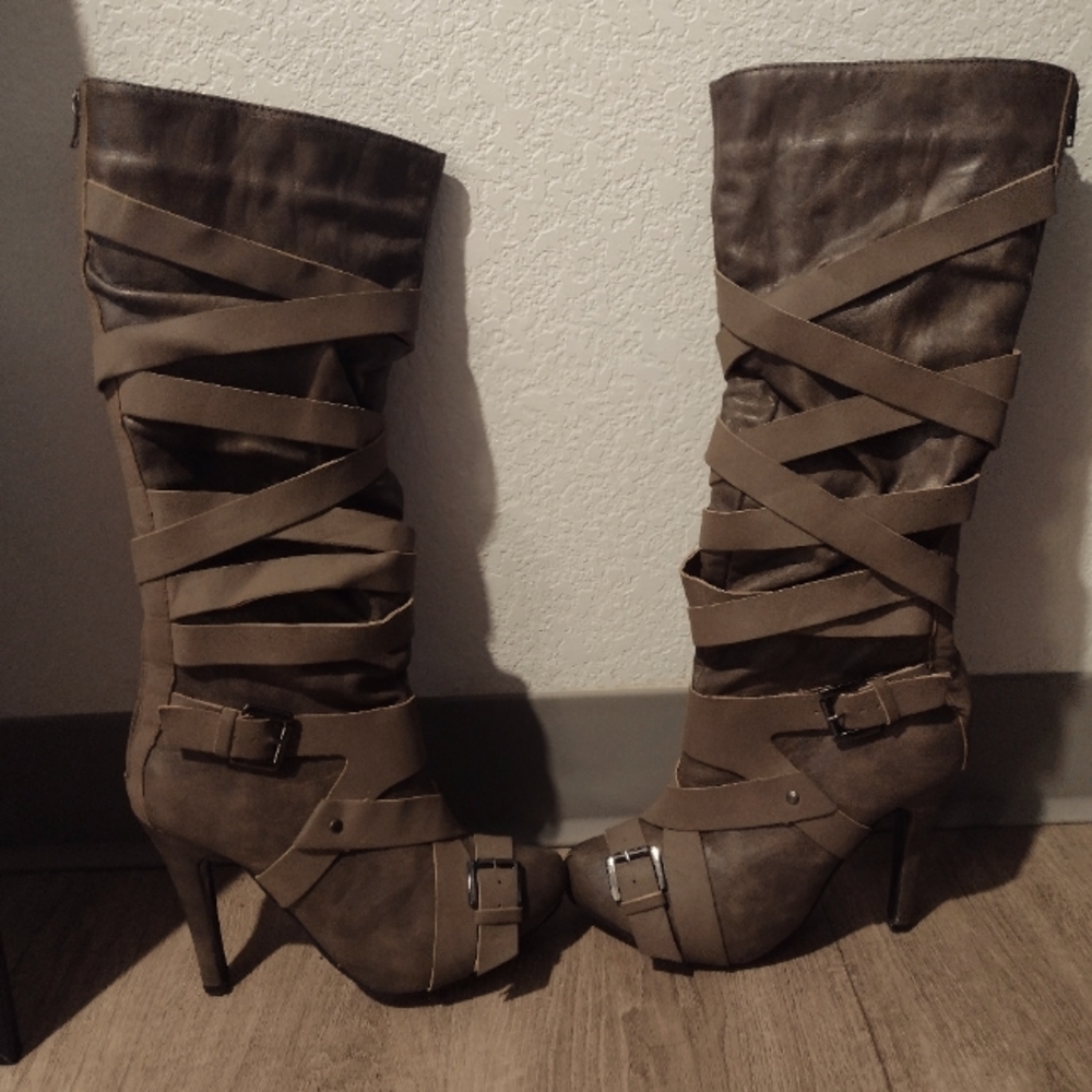 High heel boots